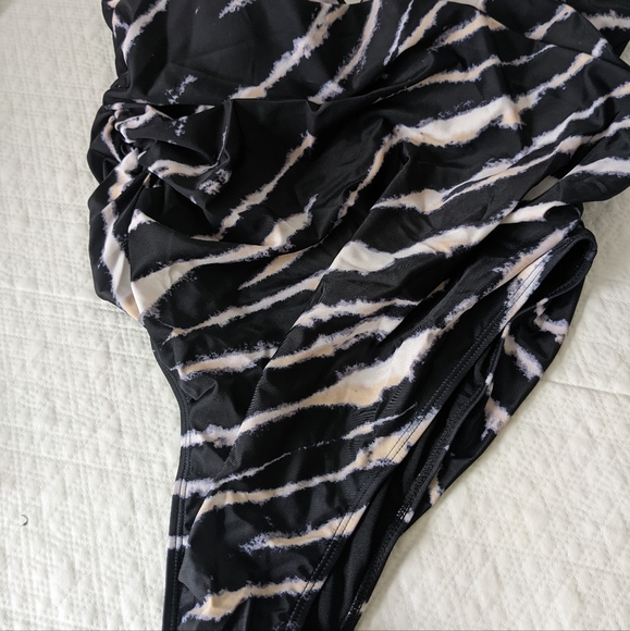 Matte Collection Swimsuit - Picture 3 of 6